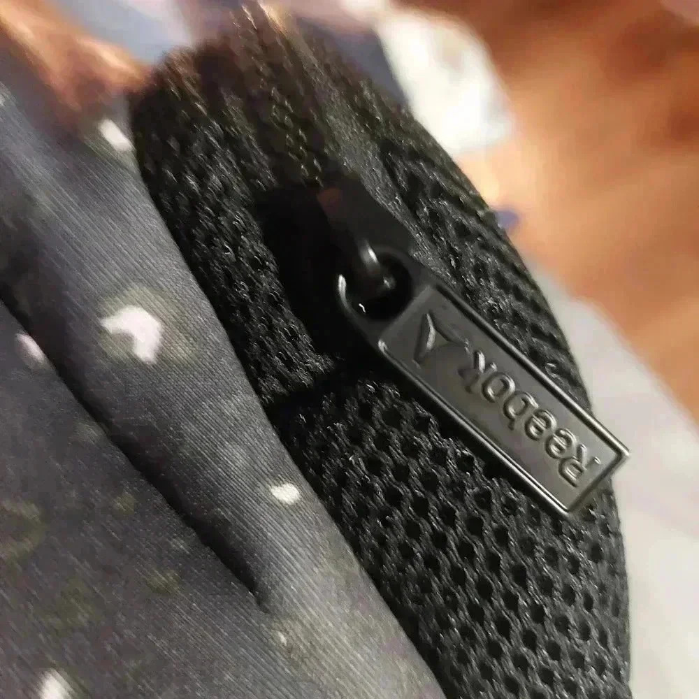 COPY - NWOT Reebok mini bag - Picture 8 of 10